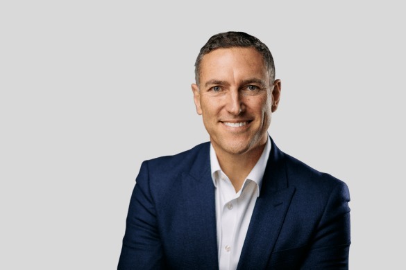 Jonathan-Beech-585x390-4