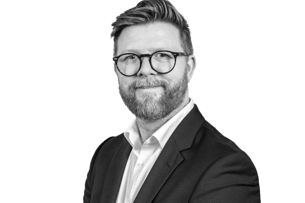 OliverOSullivanheadshot(1)v2